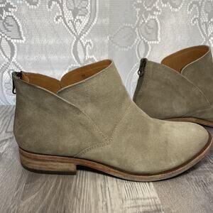 Kork Ease Ryder Ankle Bootie Taupe Gray Suede Womens 8 M